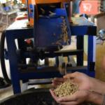 Mesin pencetak pelet_